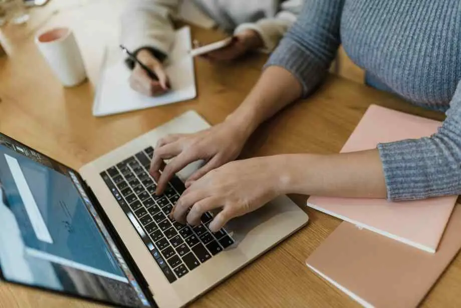 Formation gestionnaire de paie gratuite : quelles sont les meilleures options disponibles ?