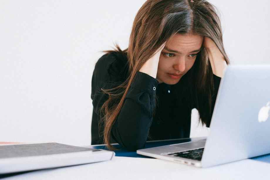 Chômage et nombre d'heures à ne pas dépasser : le piège qui peut vous coûter vos allocations !