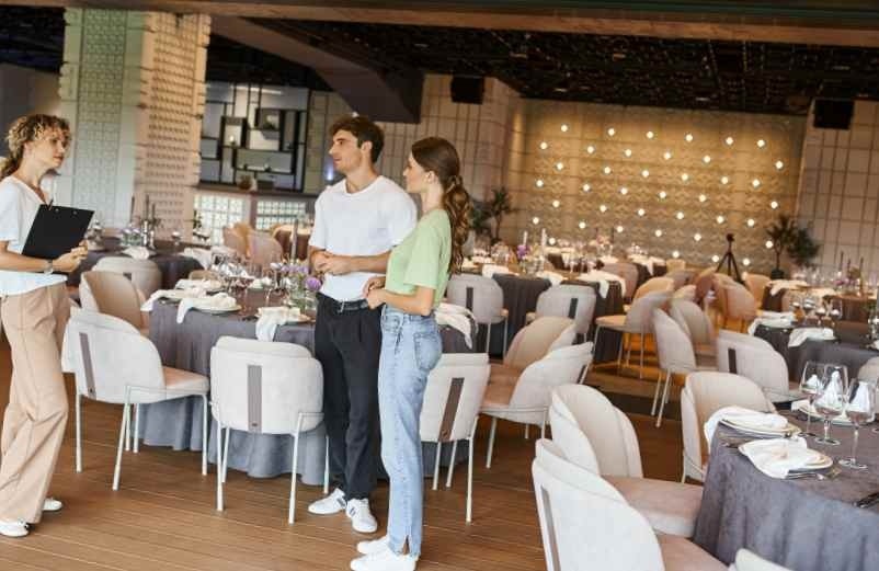 Évaluer la superficie de la salle CDG973 Business Évaluer la superficie de la salle CDG973 Business