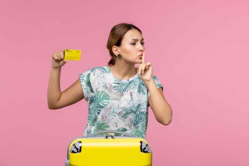 Carte Gold et assurance voyage : quelles garanties choisir à l'étranger CDG973 Business