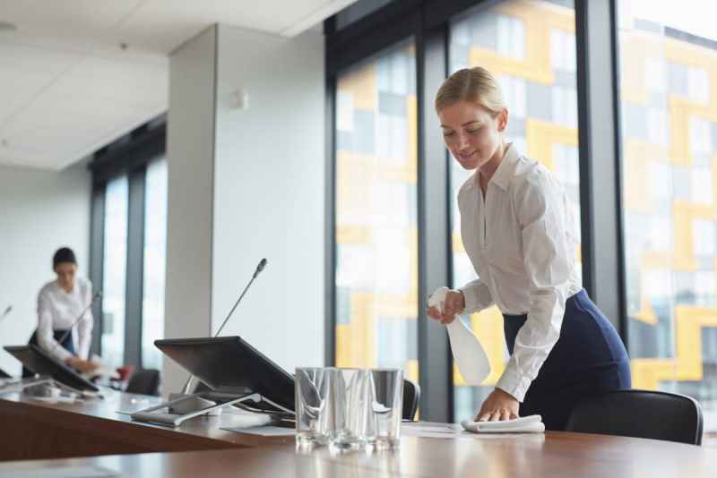 Nettoyage des salles de réunion et espaces de représentation : pourquoi ça compte plus qu'on ne le croit ? CDG973 Business